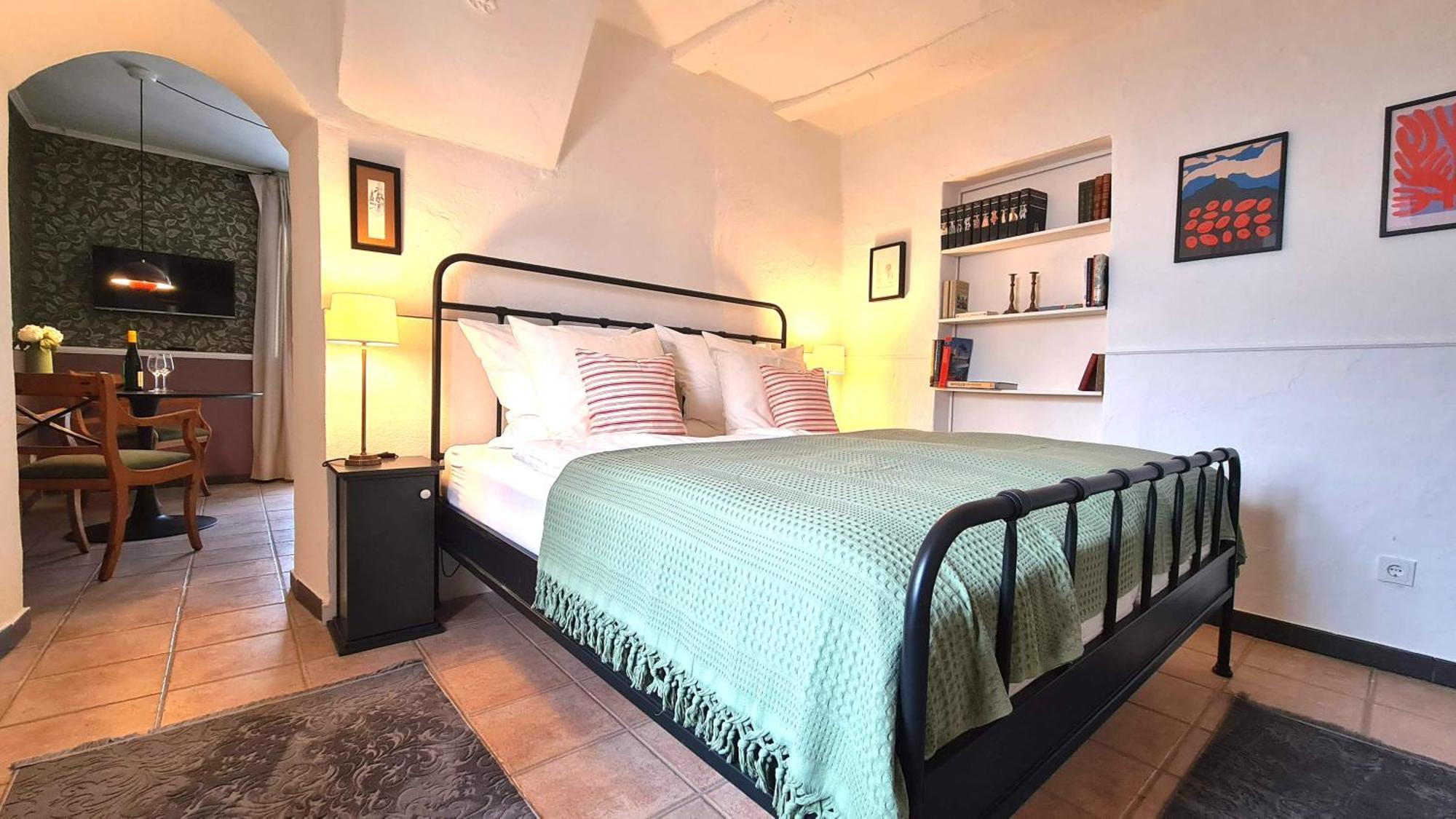 Mosel-side Apartment Reil
